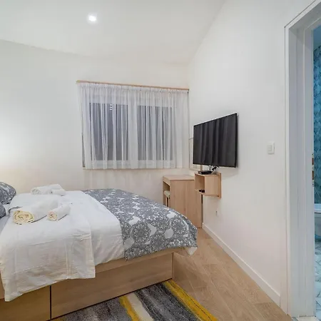 Feriatum Lissa * Zadar