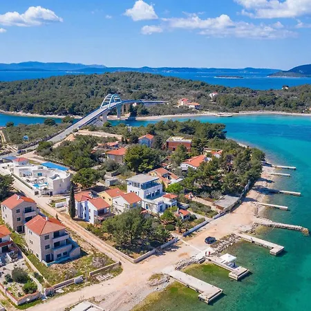 Feriatum Lissa * Zadar