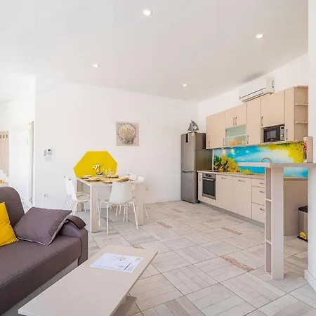 Feriatum Lissa Сasa de vacaciones Zadar